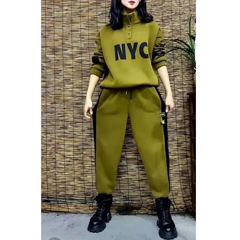Net popular fashion suit women's Plush thickened autumn and winter 2022 new trend leisure sports two-piece set
Net popular fashion suit women's Plush thickened autumn and winter 2022 new trend leisure sports two-piece set