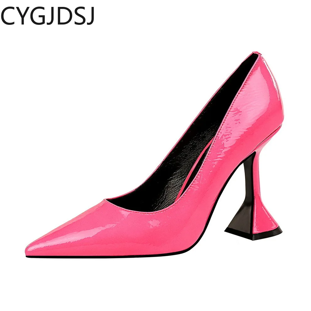High Heels Shoes for Women 2022 Wedding Dress Woman Pumps Stiletto Heels Loafers Women Patent Leather FASHION SHOE туфли женские
High Heels Shoes for Women 2022 Wedding Dress Woman Pumps Stiletto Heels Loafers Women Patent Leather FASHION SHOE туфли женские