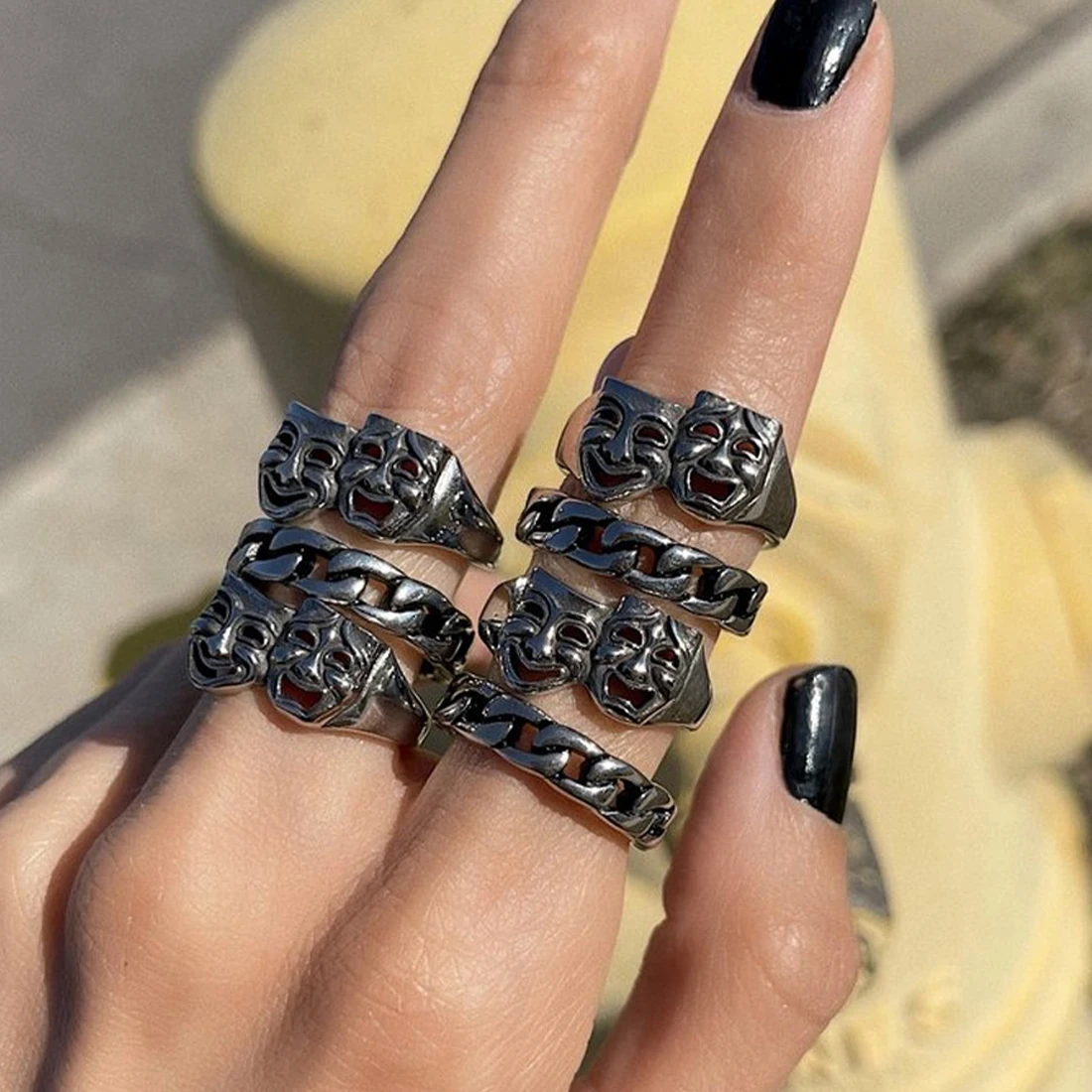 Creative Smile Cry Face Rings For Women And Men New Trendy Female Ring Jewelry Ladies Party Bar Night Club Punk Ring Gifts 2023
Creative Smile Cry Face Rings For Women And Men New Trendy Female Ring Jewelry Ladies Party Bar Night Club Punk Ring Gifts 2023
