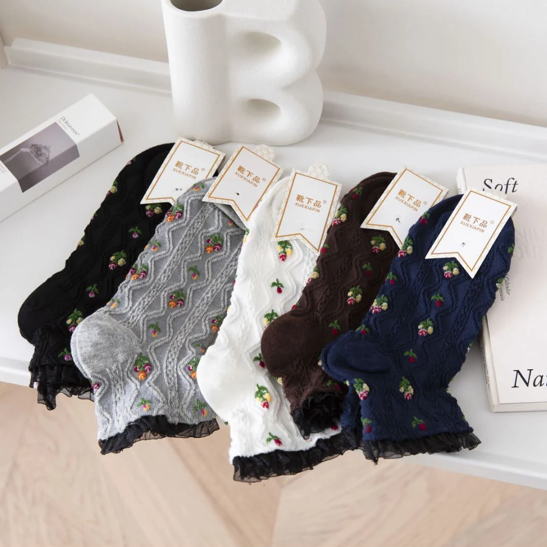 Lolita Short Socks Women With Floral Print Lace Low Tube Cotton Sock Kawii Soft Girl Harajuku Korean Fashion Meia 2 Pair 15% OFF
Lolita Short Socks Women With Floral Print Lace Low Tube Cotton Sock Kawii Soft Girl Harajuku Korean Fashion Meia 2 Pair 15% OFF