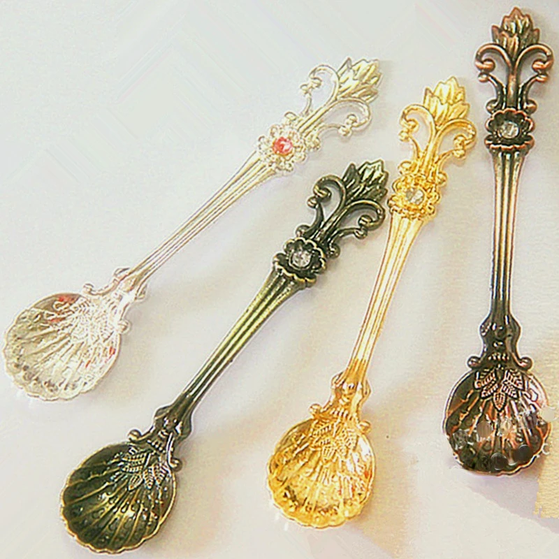 Iris Retro Coffee Dessert Spoon Creative Mixing Spoon Arabic Style Tea Spoon Decorative Teaspoon Antique Spoon 
Iris Retro Coffee Dessert Spoon Creative Mixing Spoon Arabic Style Tea Spoon Decorative Teaspoon Antique Spoon