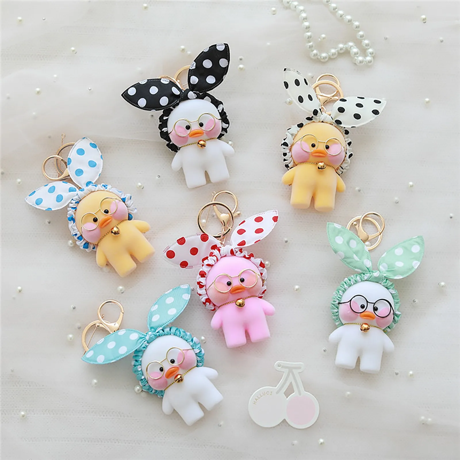 

10cm Kawaii LaLafanfan Cafe Duck Pendant Keychain Cartoon Cute Duck Car Decor Animal Dolls Girl Toys Birthday Gift For Children