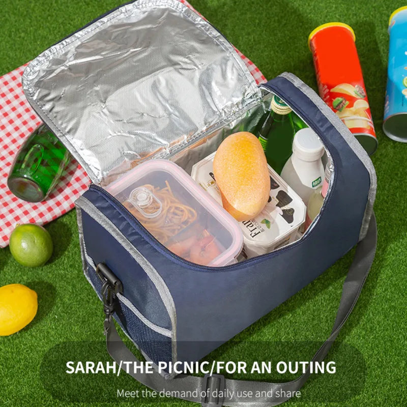 Large Capacity Camping Thermal Cooler Bag Waterproof Insulated Outdoor Portable Lunch Bags Picnic Food Bag with Shoulder Strap
Large Capacity Camping Thermal Cooler Bag Waterproof Insulated Outdoor Portable Lunch Bags Picnic Food Bag with Shoulder Strap
