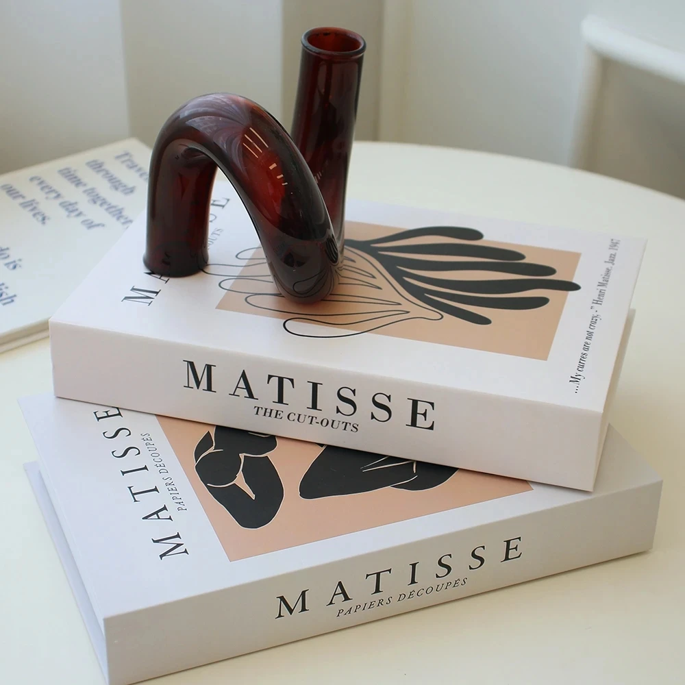 Travel Series Fake Book Decoration Coffee Table Decoration Living Room Fashion Prop Books Home Decoration Model Room CAPRI
Travel Series Fake Book Decoration Coffee Table Decoration Living Room Fashion Prop Books Home Decoration Model Room CAPRI