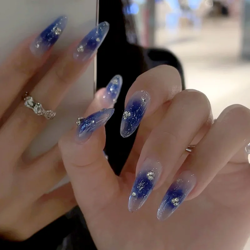 Sky Blue Handmade Wear Armor Long Light Luxury Fake Nail Patch Finished Product Jelly Glue Nail Tips Ladies Nail Jewelry
Sky Blue Handmade Wear Armor Long Light Luxury Fake Nail Patch Finished Product Jelly Glue Nail Tips Ladies Nail Jewelry