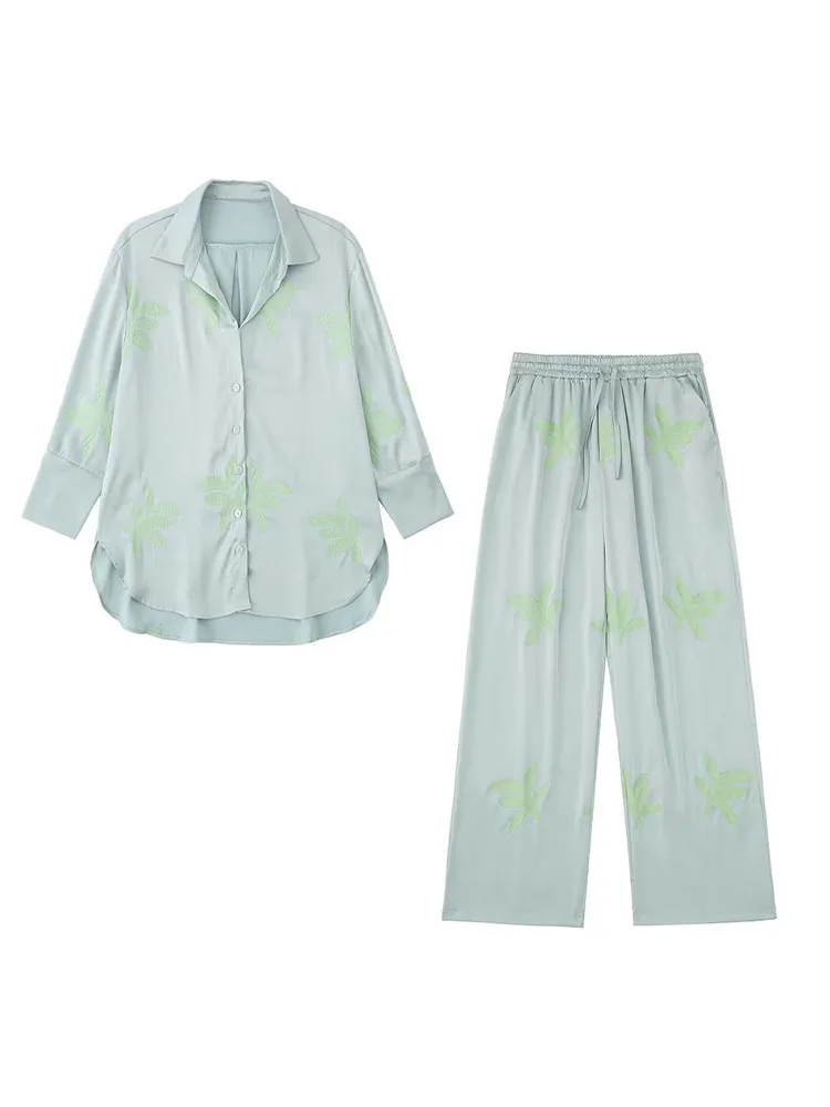 PB&ZA 4786245 Women 2022 New Fashion Leaf embroidery decoration Blouses Vintage Long Sleeve Female Shirts Chic Tops 4786/245
PB&ZA 4786245 Women 2022 New Fashion Leaf embroidery decoration Blouses Vintage Long Sleeve Female Shirts Chic Tops 4786/245