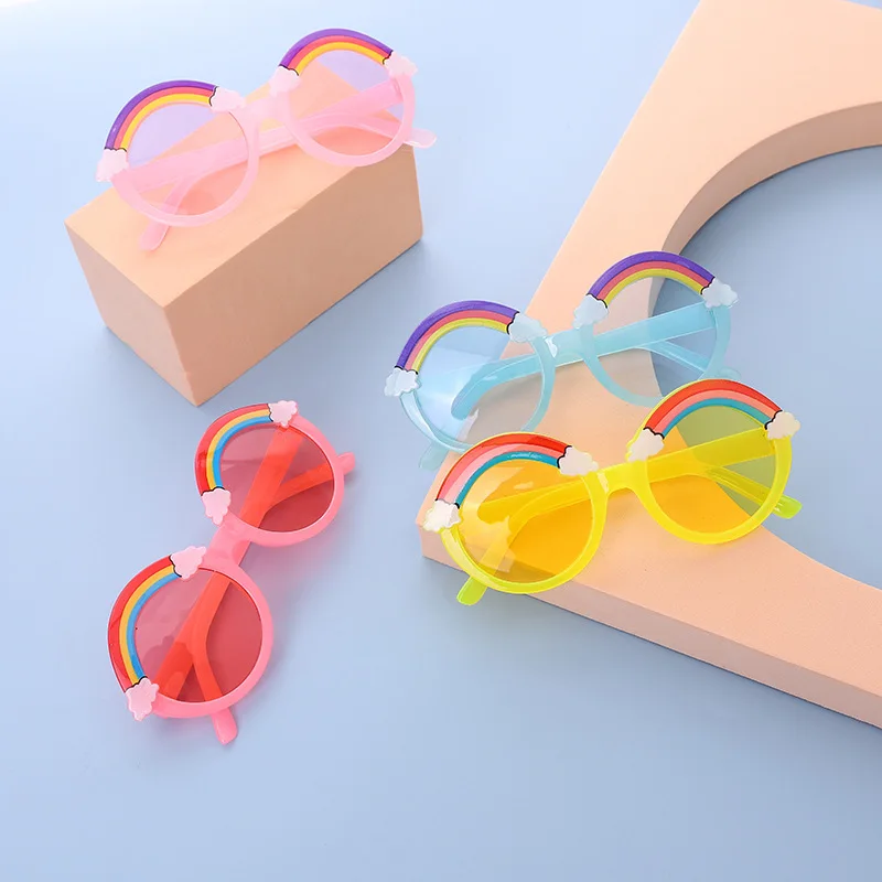 0-8Age Children Cute Glasses Rainbow Frame Sunglassess Novelty Costume Party Carnival Glasses Hawaii Holiday Dress Up Photo Prop
0-8Age Children Cute Glasses Rainbow Frame Sunglassess Novelty Costume Party Carnival Glasses Hawaii Holiday Dress Up Photo Prop