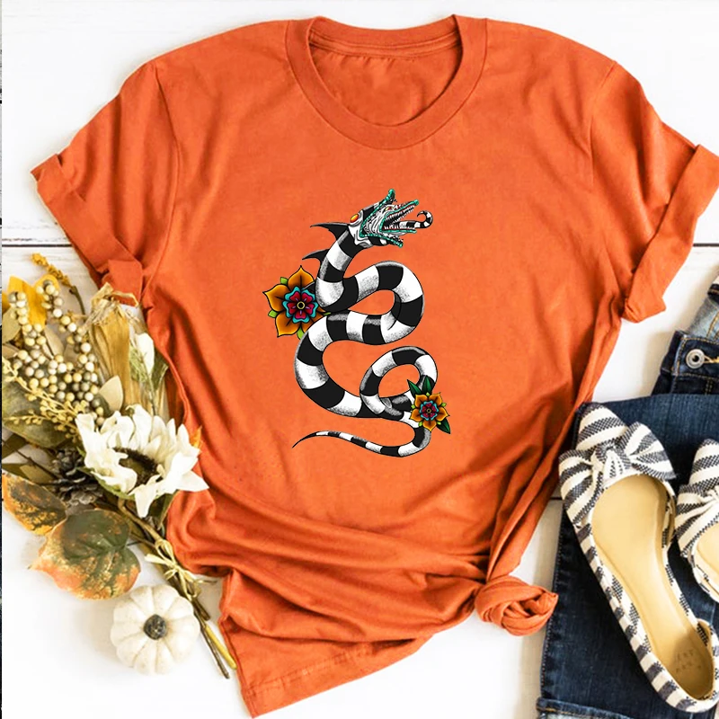 Пикантные Женские топы от Beetlejuice, Винтажные Футболки с графическим рисунком, модная 2022 Эстетическая футболка от Beetlejuice, одежда из фильма «уж... 
Пикантные Женские топы от Beetlejuice, Винтажные Футболки с графическим рисунком, модная 2022 Эстетическая футболка от Beetlejuice, одежда из фильма «уж...