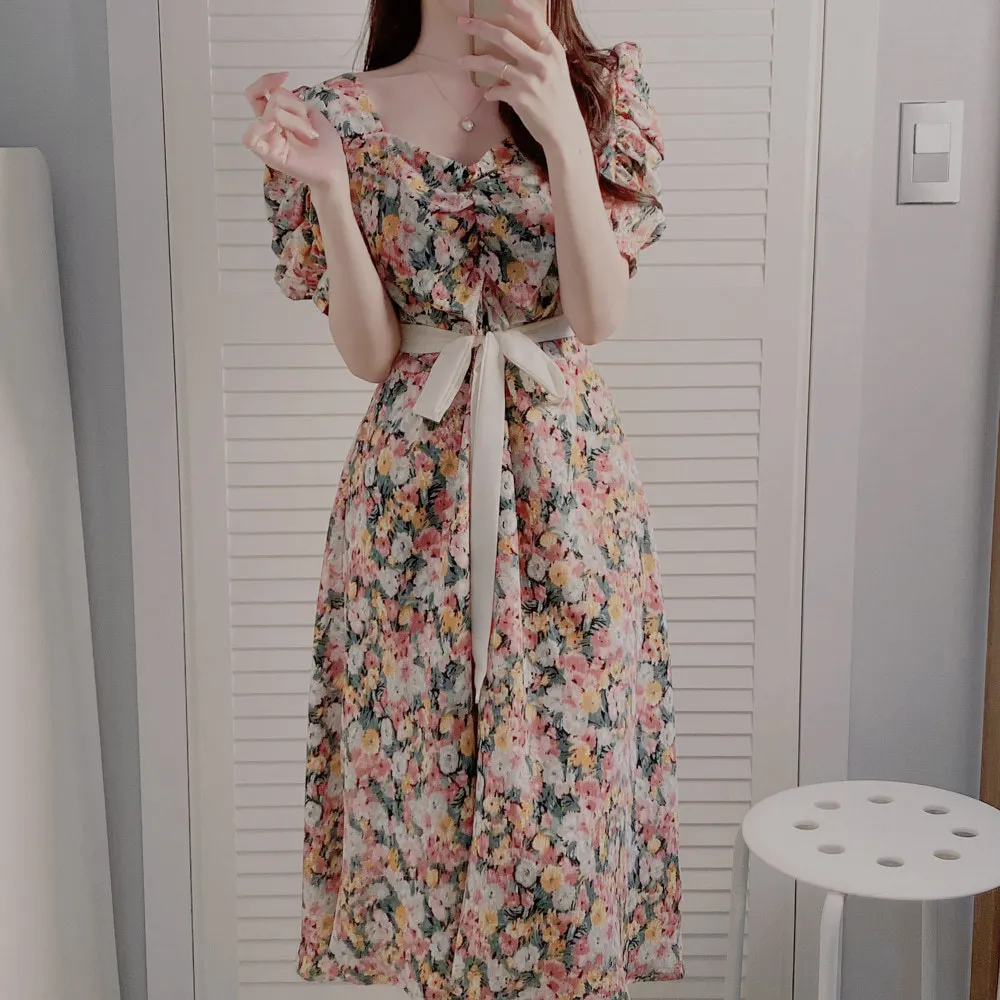 Женское платье с цветочным принтом, облегающее платье во французском стиле ретро с коротким рукавом, лето 2022
Женское платье с цветочным принтом, облегающее платье во французском стиле ретро с коротким рукавом, лето 2022