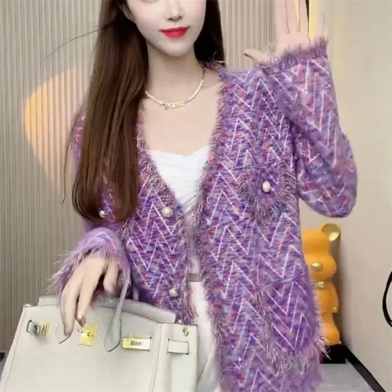 White Tassel Jacket Small Fragrance Mink Velvet V-Neck Short Coat Female Autumn And Winter New Knitted Cardigan Purple Jacket
White Tassel Jacket Small Fragrance Mink Velvet V-Neck Short Coat Female Autumn And Winter New Knitted Cardigan Purple Jacket