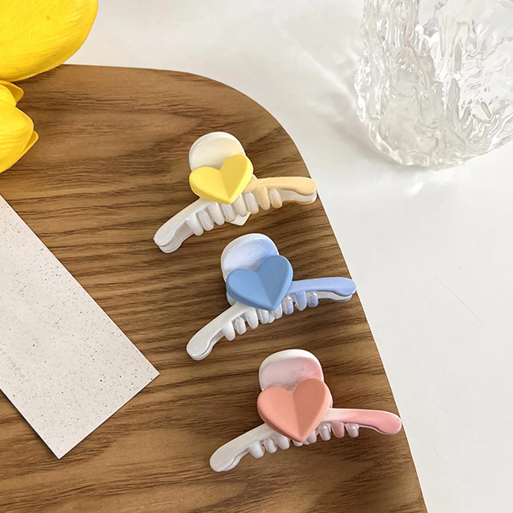 Matte Small Ponytail Shark Hair Clip for Women Fashion Korean Claw Clip Cute Gradient Heart Simple Crab Hair Clip Barrettes
Matte Small Ponytail Shark Hair Clip for Women Fashion Korean Claw Clip Cute Gradient Heart Simple Crab Hair Clip Barrettes