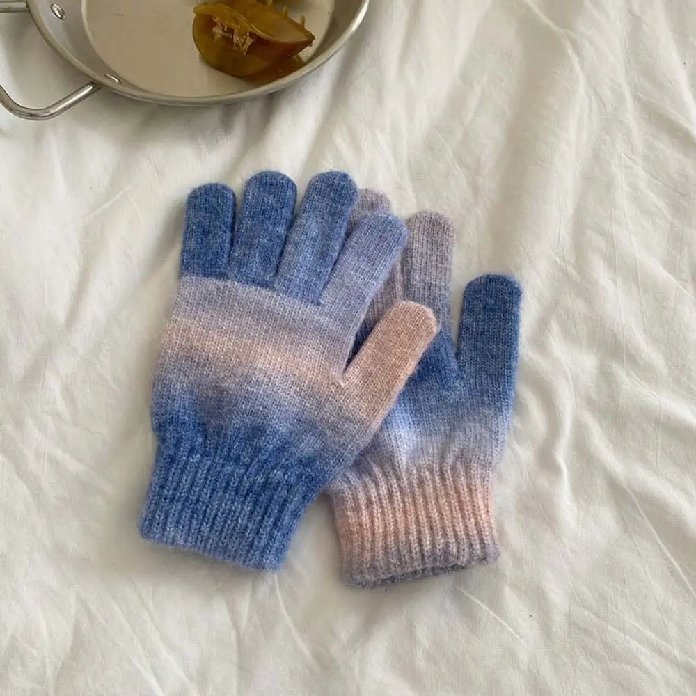 

Уличные градиентные ветрозащитные плотные вязаные перчатки с пятью пальцами женские перчатки Зимние перчатки теплые варежки