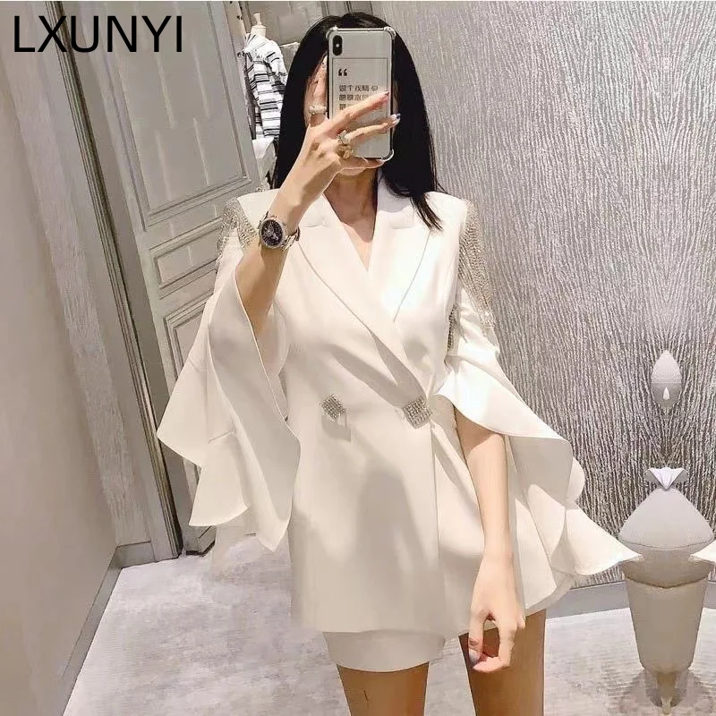 LXUNYI, Женский тяжелый Роскошный Блейзер, белый блейзер с бахромой и расклешенными рукавами, модные официальные блейзеры в иностранном стиле, пальто с отложным воротником
LXUNYI, Женский тяжелый Роскошный Блейзер, белый блейзер с бахромой и расклешенными рукавами, модные официальные блейзеры в иностранном стиле, пальто с отложным воротником