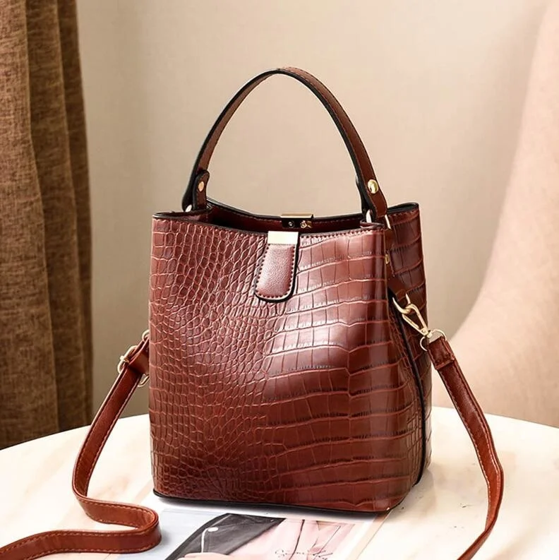 Retro Alligator Bucket Bags Women Crocodile Pattern Handbag Capacity Casual Crocodile Shoulder Messenger Bags Ladies PU Purse
Retro Alligator Bucket Bags Women Crocodile Pattern Handbag Capacity Casual Crocodile Shoulder Messenger Bags Ladies PU Purse