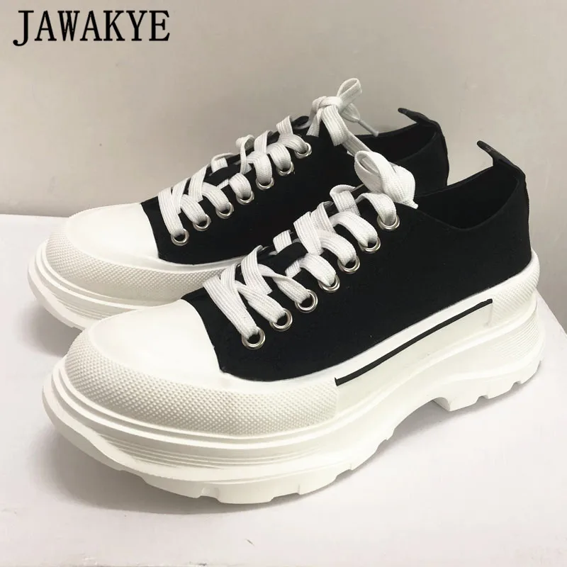 JAWAKYE Classic Men Vulcanized Shoes Top Quality Thick Sole Platform Canvas Sneakers Casual Round Toe Lace Up Flat Shoes Male
JAWAKYE Classic Men Vulcanized Shoes Top Quality Thick Sole Platform Canvas Sneakers Casual Round Toe Lace Up Flat Shoes Male