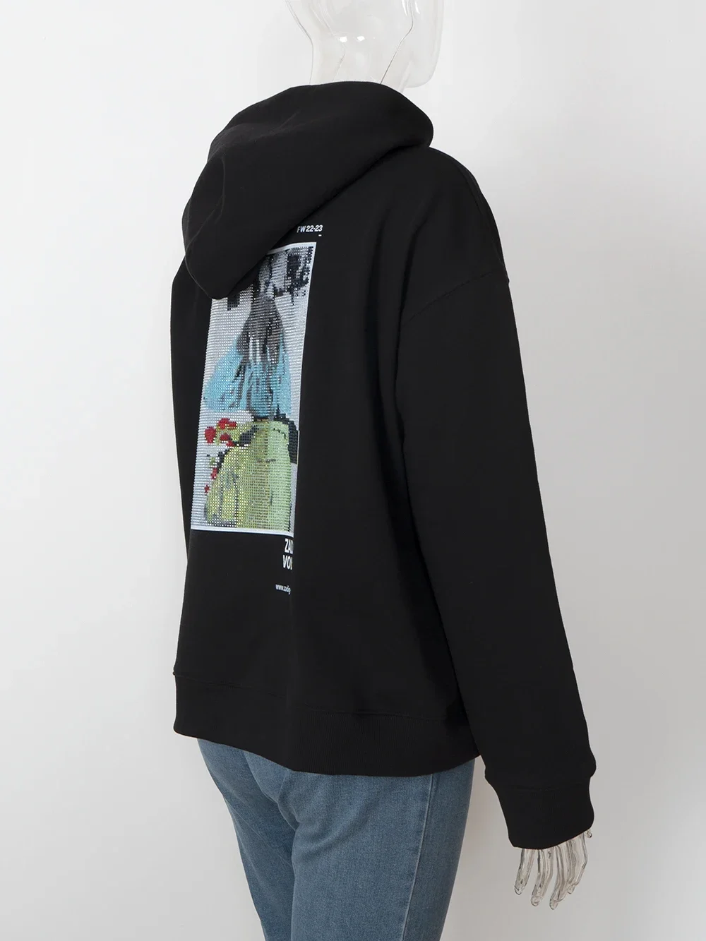 Свитшот женский х/б с капюшоном и длинным рукавом, 2022
Свитшот женский х/б с капюшоном и длинным рукавом, 2022