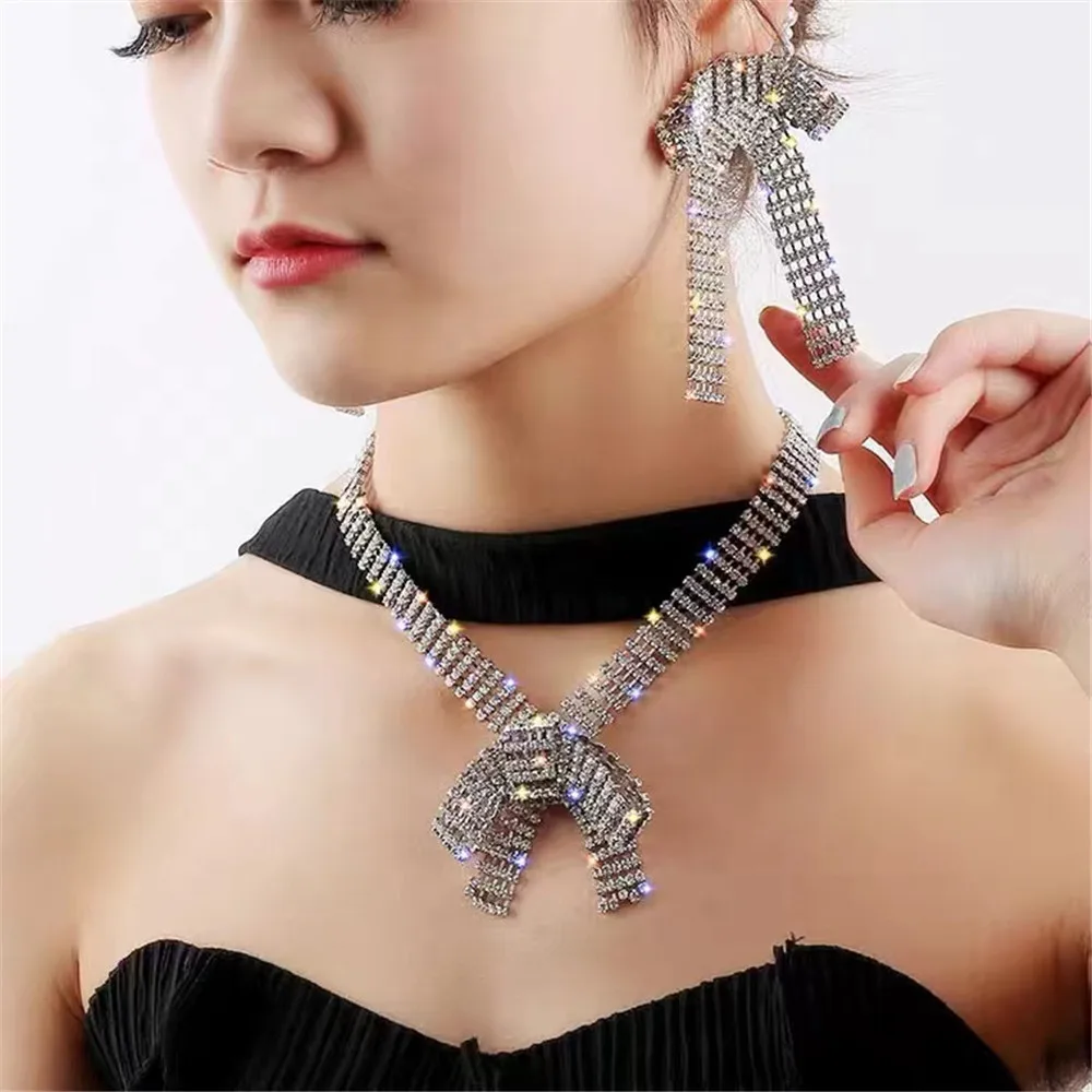 Bling Rhinestone 3D Tassel Bow-knot Shape Drop Earrings Necklace Banquet Jewelry for Women Crystal Geometric Long Dangle Earring
Bling Rhinestone 3D Tassel Bow-knot Shape Drop Earrings Necklace Banquet Jewelry for Women Crystal Geometric Long Dangle Earring