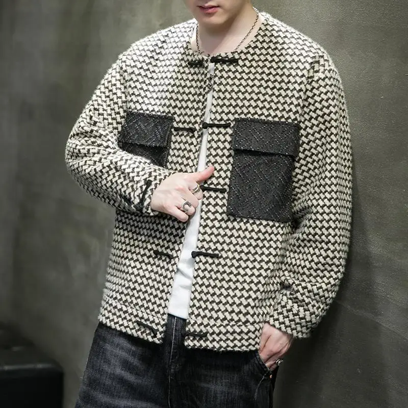 Men's Casual Houndstooth Stitching Pocket Autumn and Winter Suit Jacket Men's Retro Tartan Buckle Tang Suit Jacket
Men's Casual Houndstooth Stitching Pocket Autumn and Winter Suit Jacket Men's Retro Tartan Buckle Tang Suit Jacket