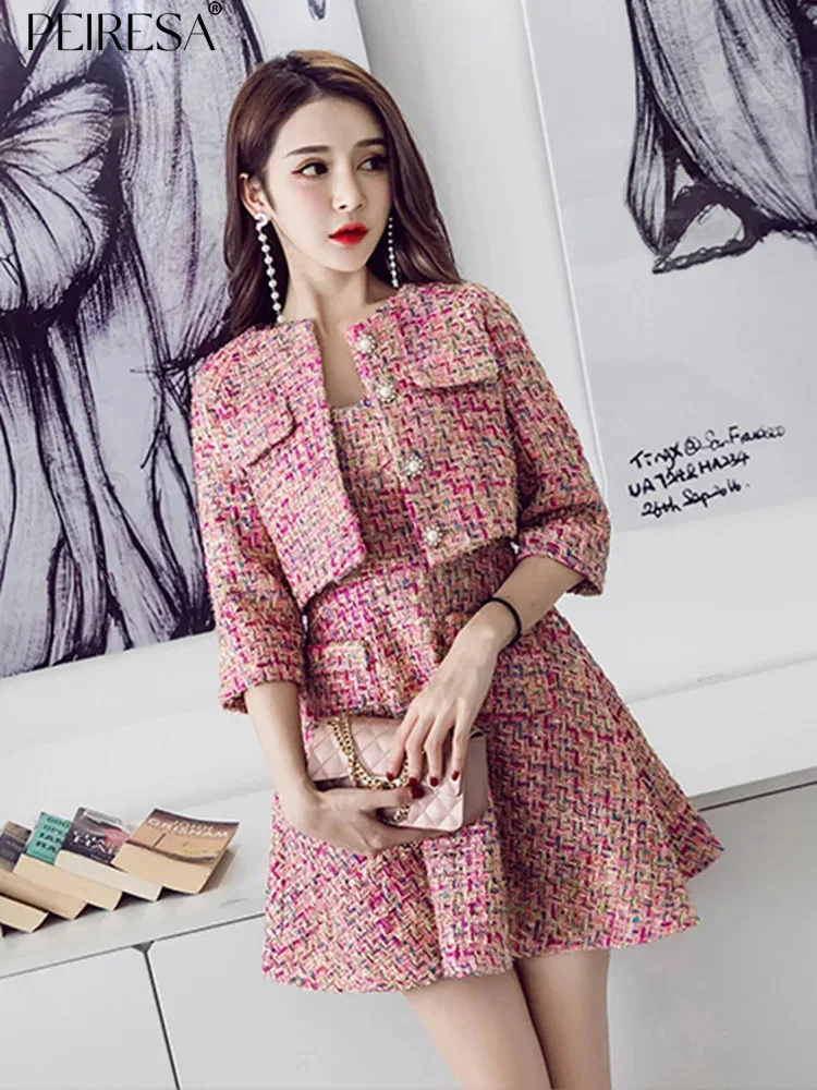 Осень-зима 2023, новые шерстяные твидовые платья PEIRESA, комплект из 2 предметов, женская одежда, короткое платье без рукавов с V-образным вырезом + короткое пальто
Осень-зима 2023, новые шерстяные твидовые платья PEIRESA, комплект из 2 предметов, женская одежда, короткое платье без рукавов с V-образным вырезом + короткое пальто