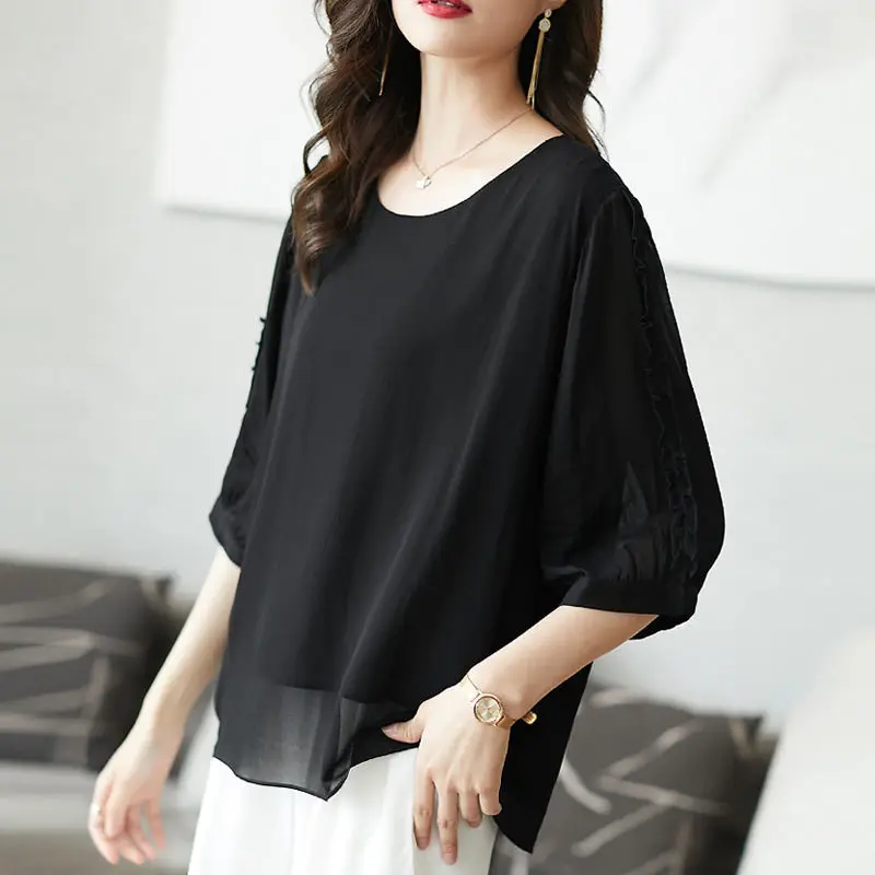 Large size blouse chiffon shirt female 2023 summer new Korean version of mm loose cover belly chiffon small shirt blouse
Large size blouse chiffon shirt female 2023 summer new Korean version of mm loose cover belly chiffon small shirt blouse