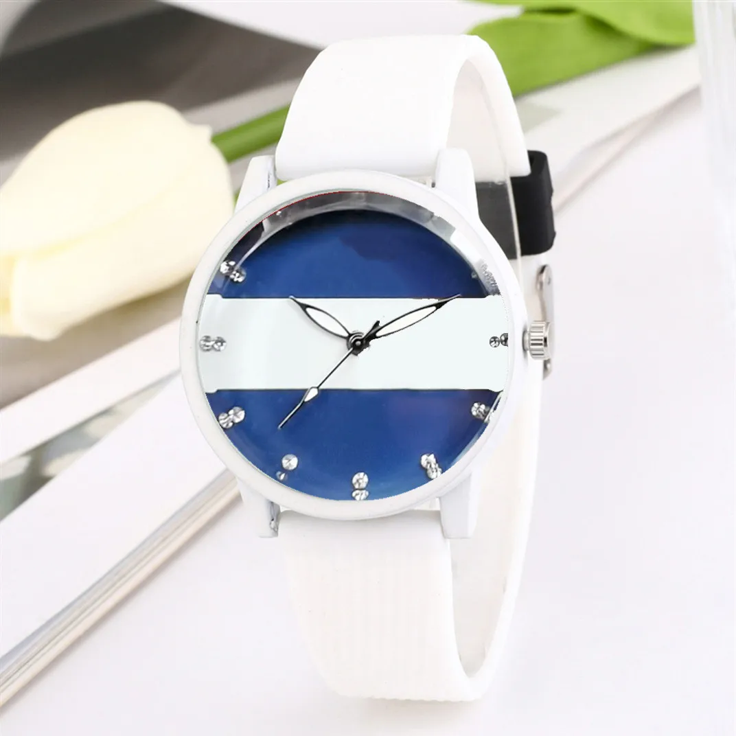 Custom Logo Famans Popular Brand Quartz Watch for Women Fashion Luxury Trend Diamond Watches Silicone Band Wristwatches Clock
Custom Logo Famans Popular Brand Quartz Watch for Women Fashion Luxury Trend Diamond Watches Silicone Band Wristwatches Clock