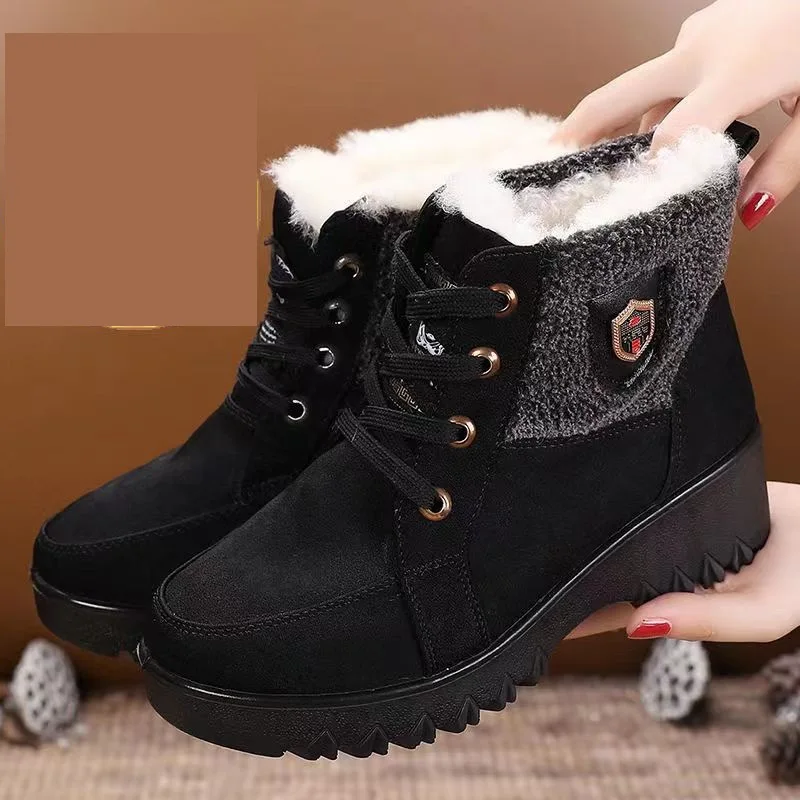 Outdoor Warm Cotton Shoes Plus Velvet Thick Snow Boot Comfortable Non-slip Shoe Mid-tube Plush Women Fashion Winter
Outdoor Warm Cotton Shoes Plus Velvet Thick Snow Boot Comfortable Non-slip Shoe Mid-tube Plush Women Fashion Winter