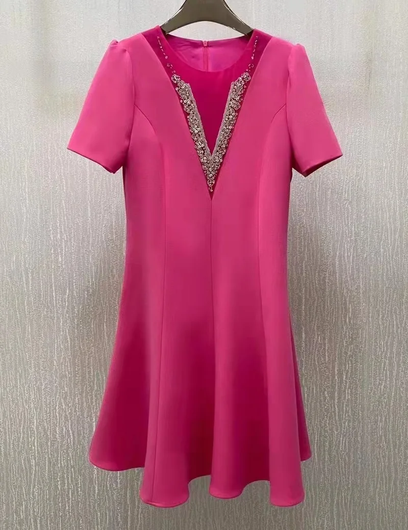 New 2022 Autumn Dress High Quality Women Crystal Beading Deco Short Sleeve Slim Fit & Flare Dress Rose Red Black Vestidos Festa
New 2022 Autumn Dress High Quality Women Crystal Beading Deco Short Sleeve Slim Fit & Flare Dress Rose Red Black Vestidos Festa