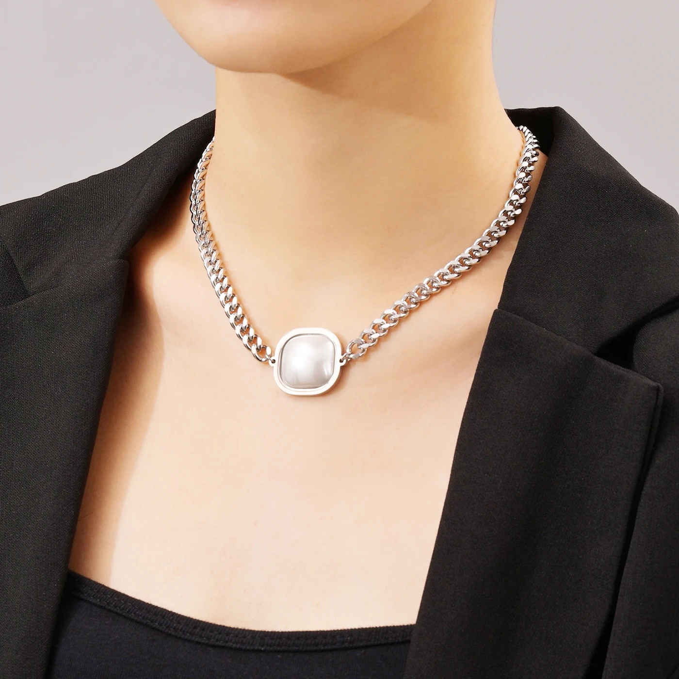 Punk Square Pendant Choker Necklace Collar Statement Hip Hop Silver Color Stainless Steel Thick Chain Necklaces Women Jewelry
Punk Square Pendant Choker Necklace Collar Statement Hip Hop Silver Color Stainless Steel Thick Chain Necklaces Women Jewelry