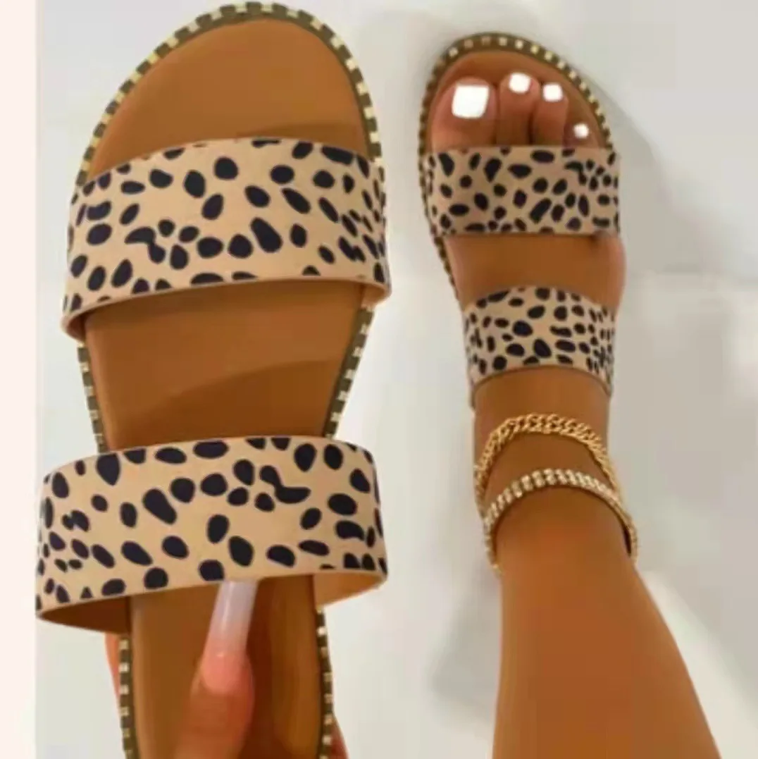 Women Slippers Leopard Flats Sandals 2023 New Summer Rome Beach Shoes Causal Ladies Shoes Classic Flops
Women Slippers Leopard Flats Sandals 2023 New Summer Rome Beach Shoes Causal Ladies Shoes Classic Flops