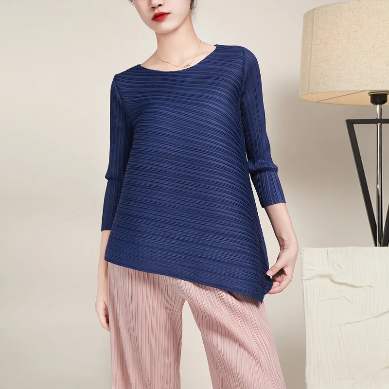 Miyake pleated basic spring and autumn hot selling T-shirt top loose round neck three-quarter sleeve irregular pullover
Miyake pleated basic spring and autumn hot selling T-shirt top loose round neck three-quarter sleeve irregular pullover