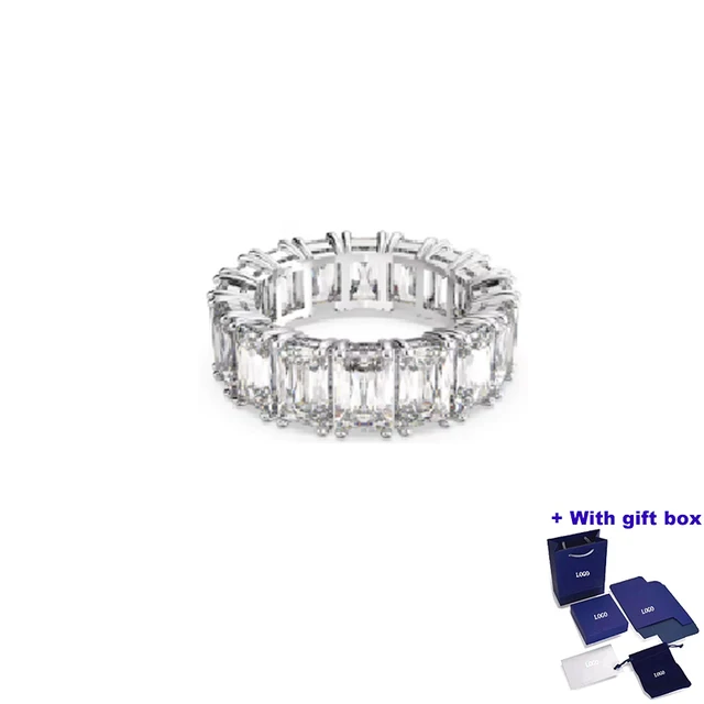 Fashionable and charming Sky Star Rainbow Zircon Ring is suitable for beautiful women to wear, enhancing their elegant and noble
Fashionable and charming Sky Star Rainbow Zircon Ring is suitable for beautiful women to wear, enhancing their elegant and noble