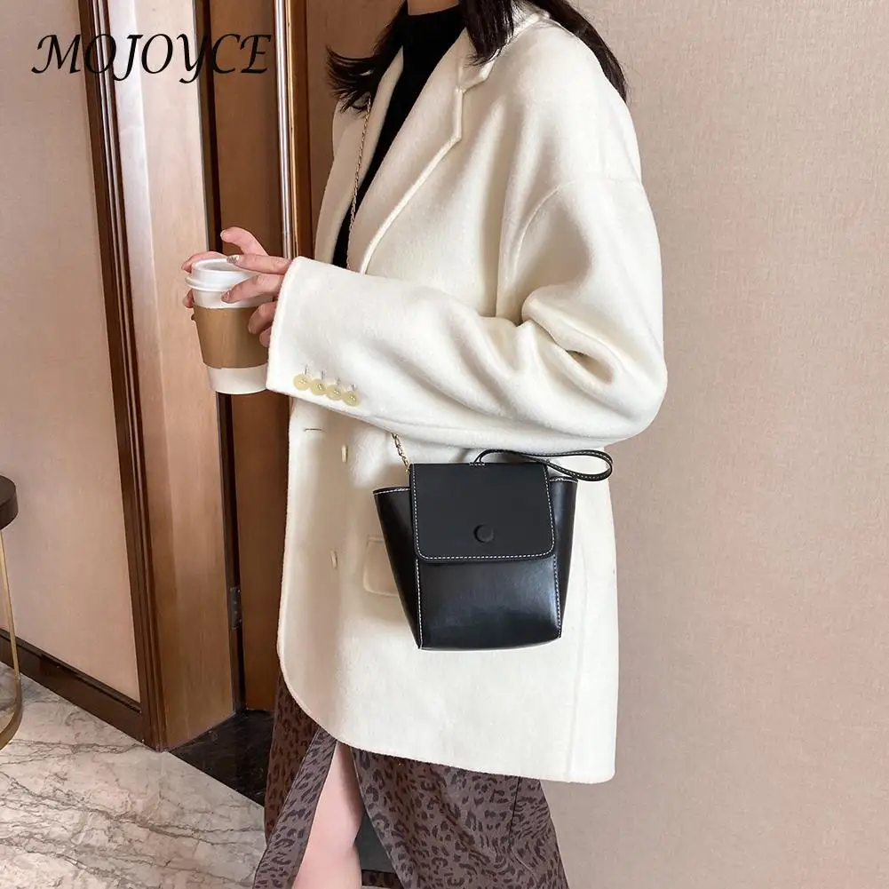Simply Crossbody Bags Lady Travel Small Handbags PU Leather Solid Color Simple Messenger Bag for Women 2020
Simply Crossbody Bags Lady Travel Small Handbags PU Leather Solid Color Simple Messenger Bag for Women 2020