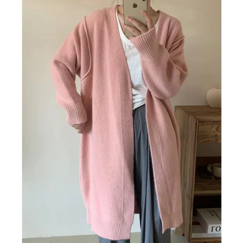 Knitted cardigan women's new loose slouchy knee-length sweater jacket for autumn and winter
Knitted cardigan women's new loose slouchy knee-length sweater jacket for autumn and winter