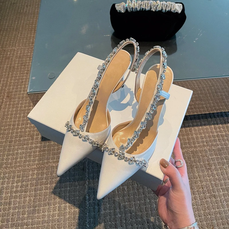 Luxury Crystal Embellished Slingback Pumps High Heel Pointed Toe Shinny Metallic Leather Black/pink Party Dress Shoes 2023 New
Luxury Crystal Embellished Slingback Pumps High Heel Pointed Toe Shinny Metallic Leather Black/pink Party Dress Shoes 2023 New