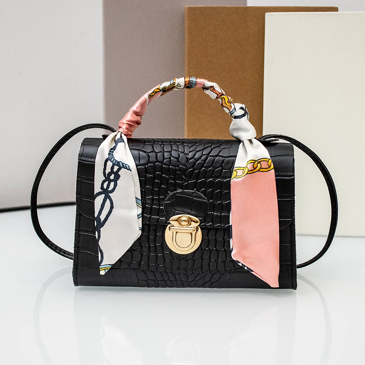 Women's Oblique Handbag Soft Crocodile Pattern Flower Material Square Shoulder Crossbody Bags Women Tote
Women's Oblique Handbag Soft Crocodile Pattern Flower Material Square Shoulder Crossbody Bags Women Tote