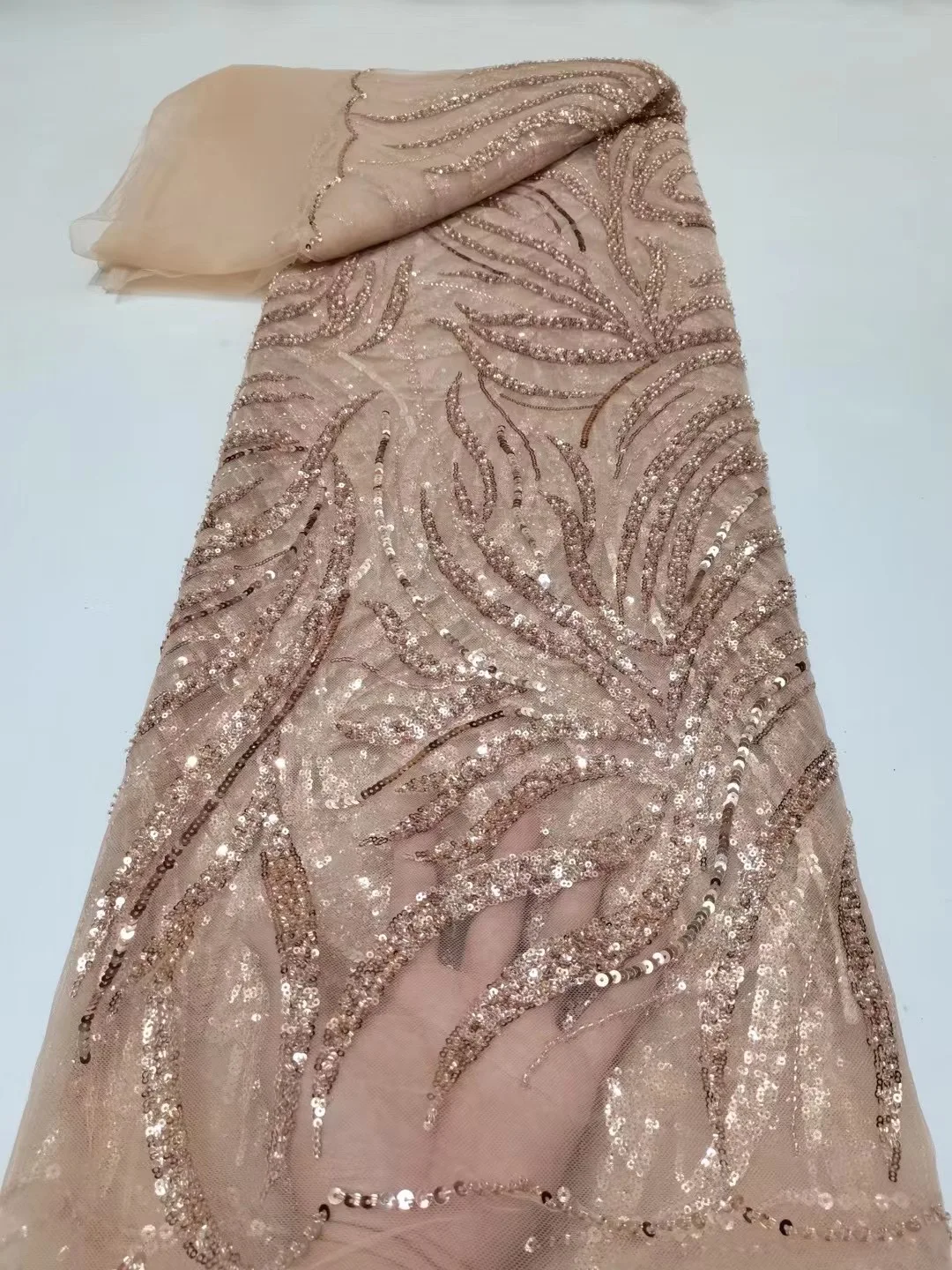 Champagne High Quality Italian Tulle Lace Heavy Beaded Fabric Party Dress with Sequin Garments for Wedding Sewing Design HMT5313
Champagne High Quality Italian Tulle Lace Heavy Beaded Fabric Party Dress with Sequin Garments for Wedding Sewing Design HMT5313