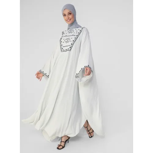 Muslim Clothing Women Natural Fabric Embroidery Detailed Abaya - Light Gray - Refka Woman Elegant and quality. Made in Turkey.
Muslim Clothing Women Natural Fabric Embroidery Detailed Abaya - Light Gray - Refka Woman Elegant and quality. Made in Turkey.