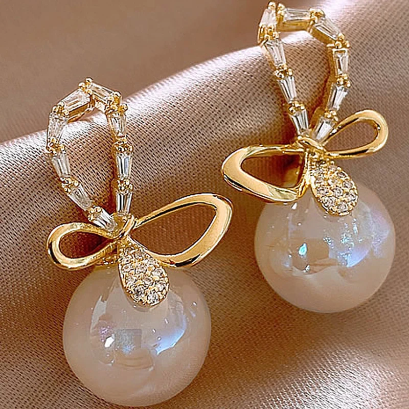 Fashion Round Large Pearl Drop Earrings Women Baroque Freshwater Pearl Hoop Earrings Pendant Bow Inlay Rhinestone Jewelry Gifts
Fashion Round Large Pearl Drop Earrings Women Baroque Freshwater Pearl Hoop Earrings Pendant Bow Inlay Rhinestone Jewelry Gifts