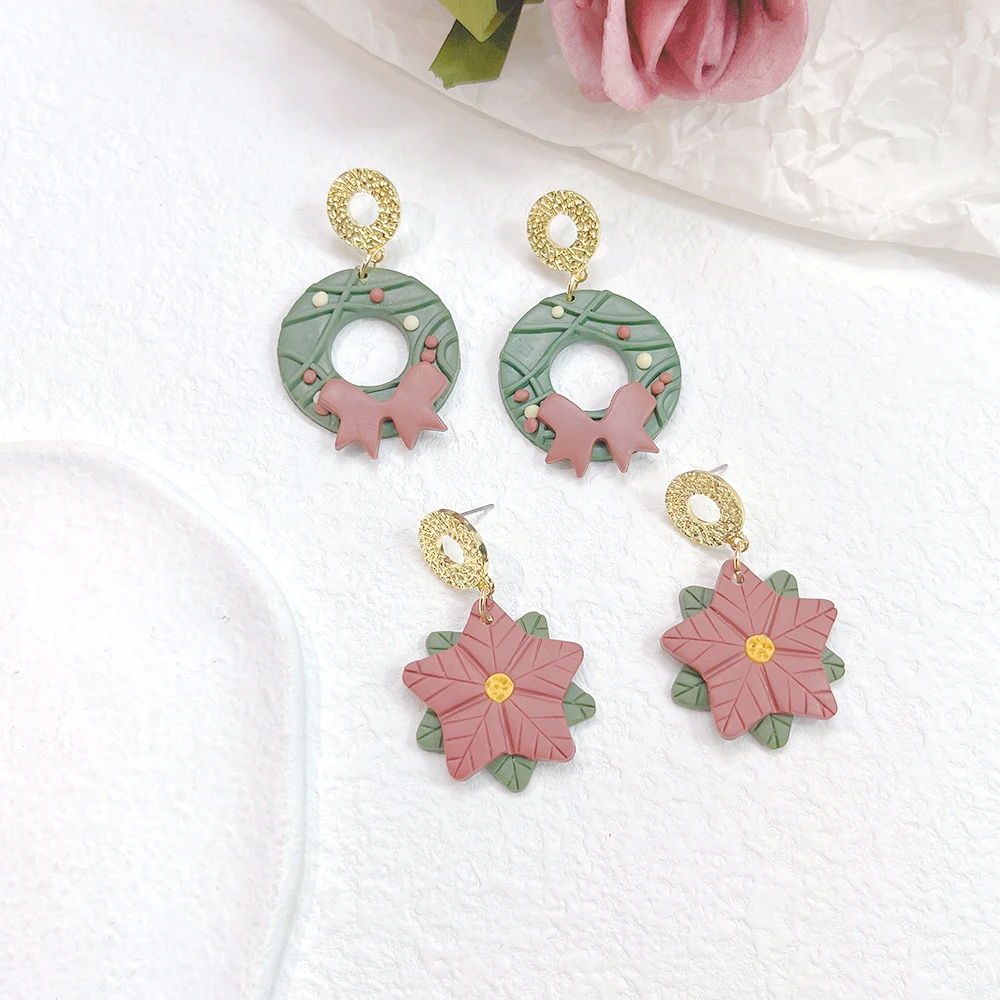 Festive atmosphere red and green bow earrings ladies party dress up polygon leaves all-match personality fashion trend love cute
Festive atmosphere red and green bow earrings ladies party dress up polygon leaves all-match personality fashion trend love cute