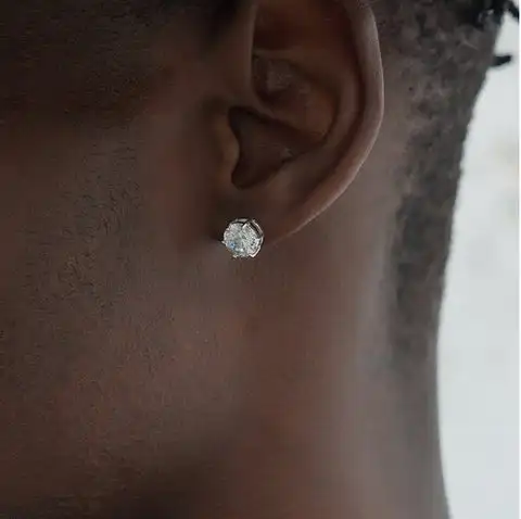 S925 Sterling Silver Zircon Earring For women European American luxury jewelry Man Earrings Couple Diamond Stud Earrings Gift
S925 Sterling Silver Zircon Earring For women European American luxury jewelry Man Earrings Couple Diamond Stud Earrings Gift