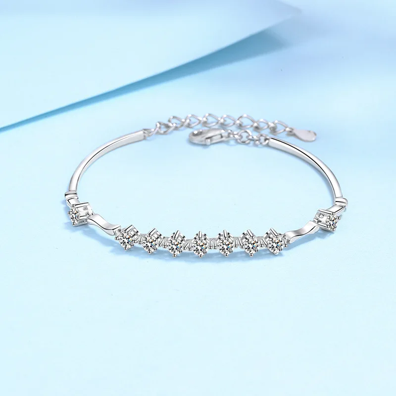 925 Sterling Silver 1.35 CT D Color VVS Moissanite Diamond Bracelet For Women Engagement Anniversary Party Gifts
925 Sterling Silver 1.35 CT D Color VVS Moissanite Diamond Bracelet For Women Engagement Anniversary Party Gifts