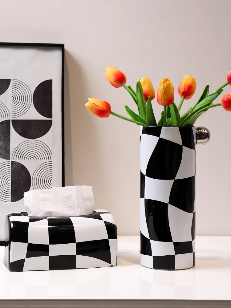 Black and White Checkerboard Vase Ceramic Tissue Box Home Pumping Box Dining Table Hydroponic Flower Arrangement Home Decoration
Black and White Checkerboard Vase Ceramic Tissue Box Home Pumping Box Dining Table Hydroponic Flower Arrangement Home Decoration