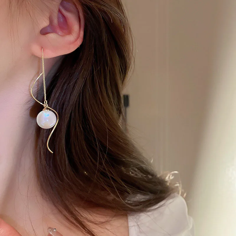 Korean Fashion Design Tassel Opal Earring for Women Transparent Ball Charm Wedding Stud Earrings Jewelry
Korean Fashion Design Tassel Opal Earring for Women Transparent Ball Charm Wedding Stud Earrings Jewelry