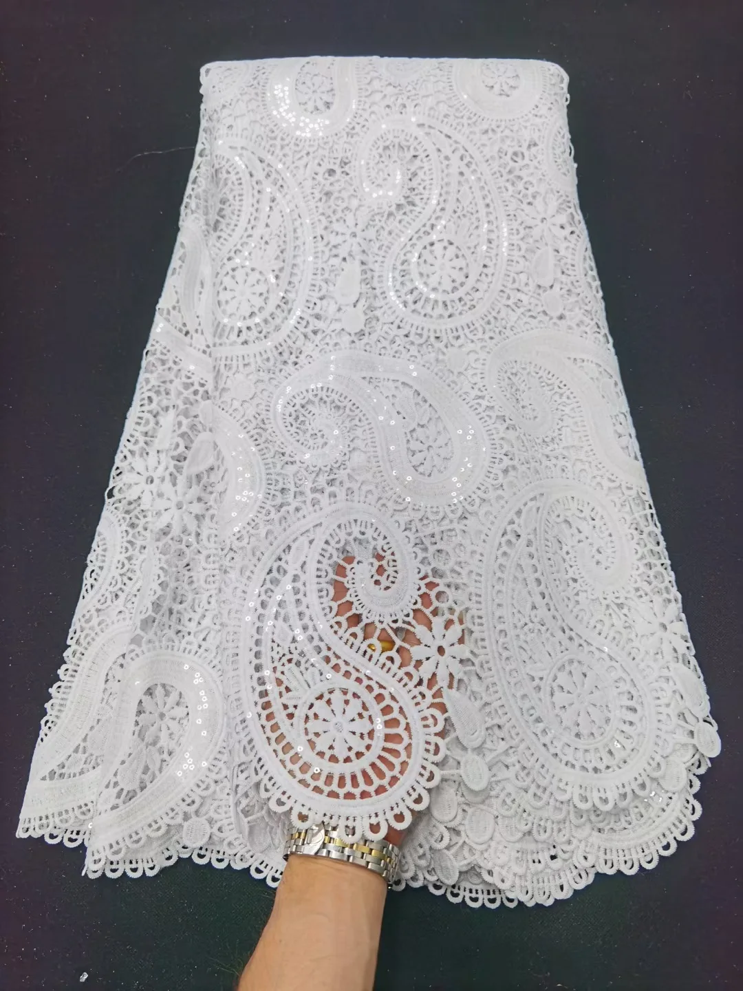 Full width cashew hollow out milk silk water-soluble embroidery fabric bleached white dress lace fabric
Full width cashew hollow out milk silk water-soluble embroidery fabric bleached white dress lace fabric