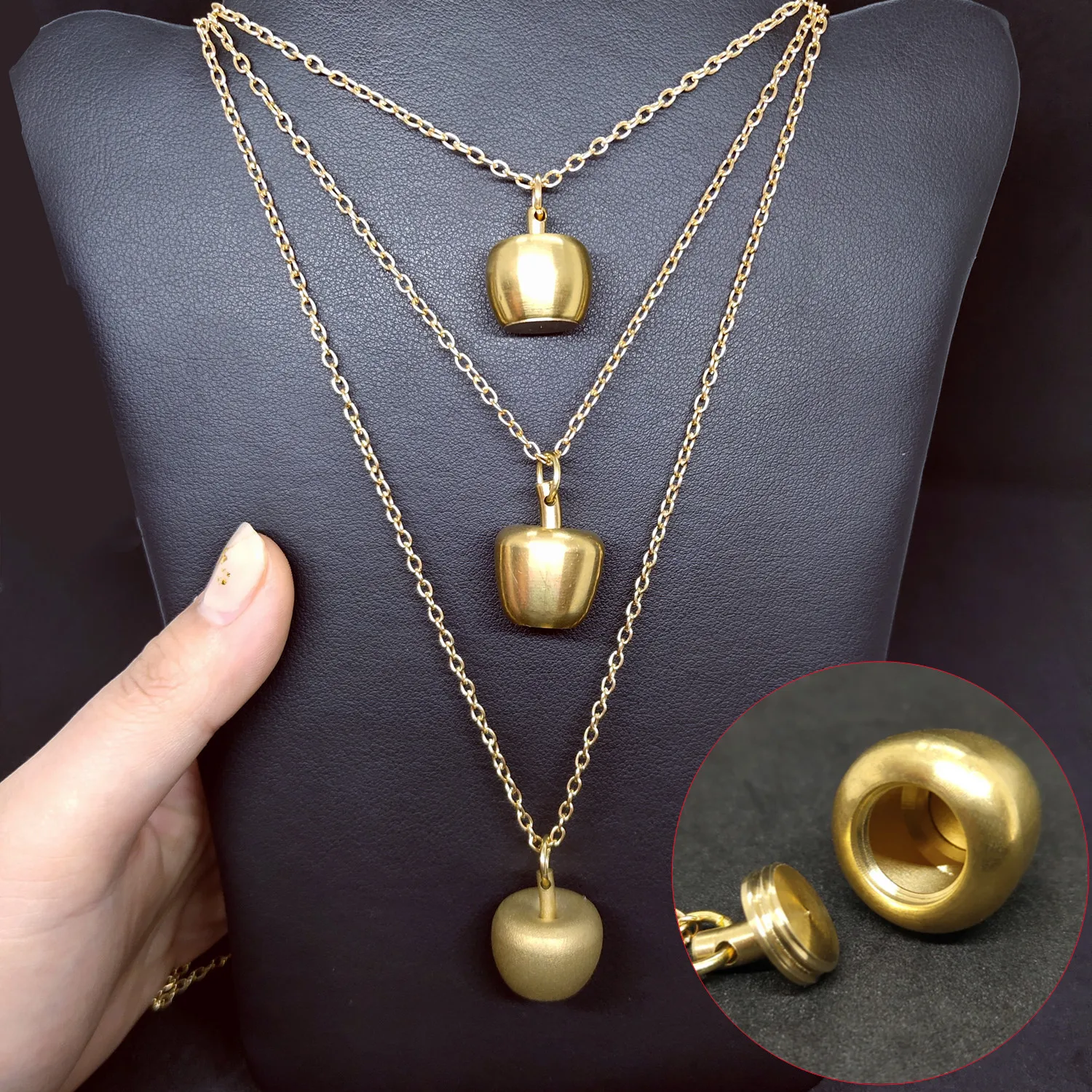 Apple Empty Jar Pendant Necklace Brass Waterproof Locket Necklac Pill Box Case Bottle Crafts Jewelry/Accessories Can be opened
Apple Empty Jar Pendant Necklace Brass Waterproof Locket Necklac Pill Box Case Bottle Crafts Jewelry/Accessories Can be opened