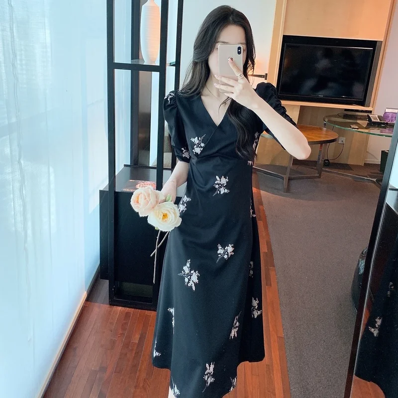 Облегающие Женские пикантные праздничные Платья с цветочным принтом, Летняя женская одежда в Корейском стиле с V-образным вырезом, высокой ... 
Облегающие Женские пикантные праздничные Платья с цветочным принтом, Летняя женская одежда в Корейском стиле с V-образным вырезом, высокой ...