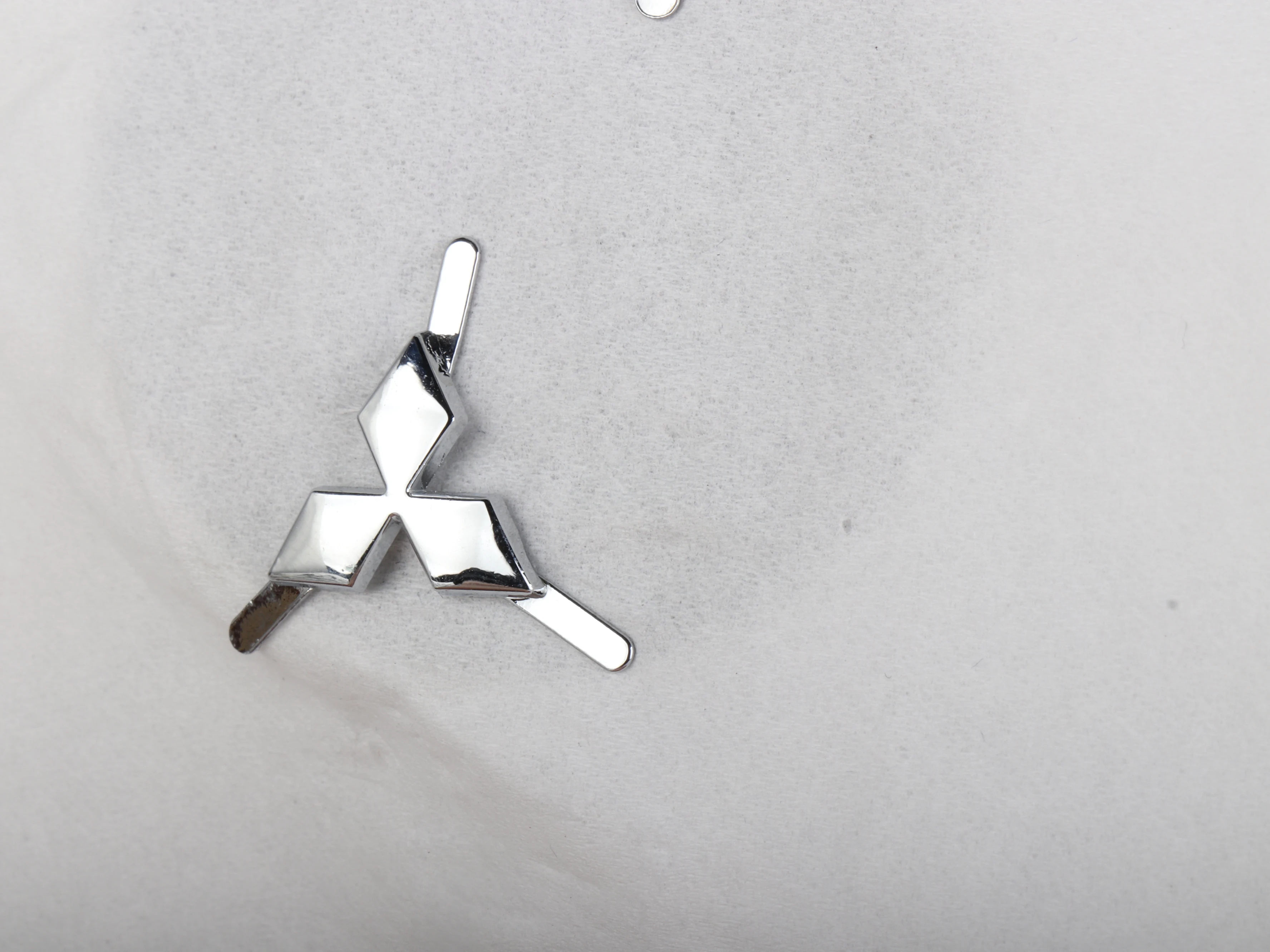 3D металлический автомобильный маленький значок, эмблема, украшение, авторемонт, аксессуары для Mitsubishi Ralliart Asx Lancer Outlander Xpander Pajero
3D металлический автомобильный маленький значок, эмблема, украшение, авторемонт, аксессуары для Mitsubishi Ralliart Asx Lancer Outlander Xpander Pajero