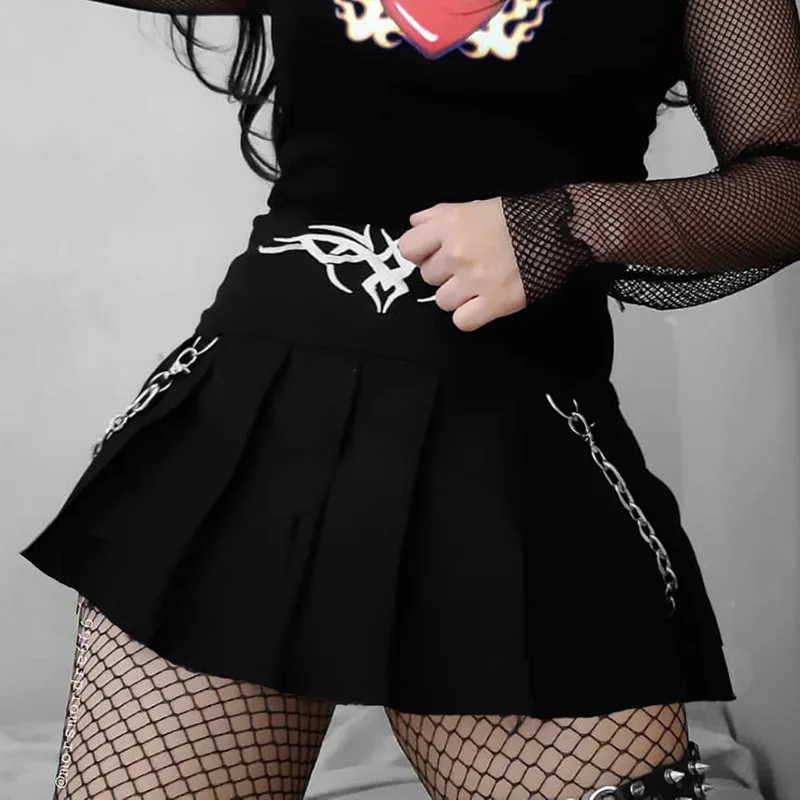Mall Goth Punk Black Pleated Plaid Skirt Streetwear Fashion High Waist Chain Short Skirt Harajuku Style Embroidery E Girl Skirt
Mall Goth Punk Black Pleated Plaid Skirt Streetwear Fashion High Waist Chain Short Skirt Harajuku Style Embroidery E Girl Skirt
