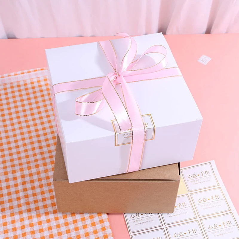 Подарочная коробка для десертов из крафт-бумаги, 10 шт.
Подарочная коробка для десертов из крафт-бумаги, 10 шт.