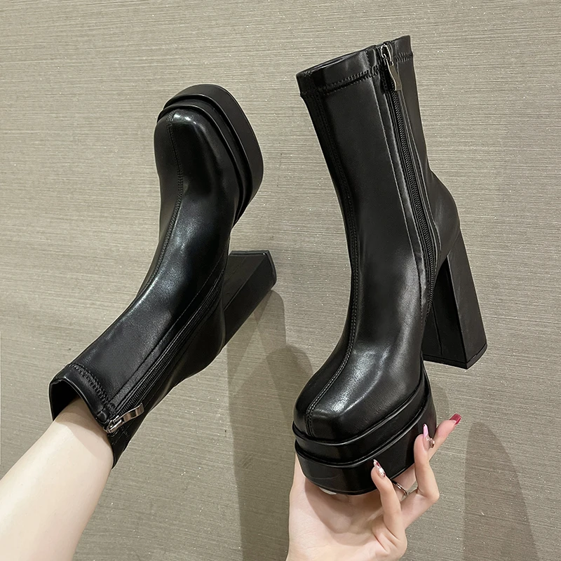 2022 New Fashion Winter Black Thick Soled Luxury Boots Female Gladiator Knee High Heels Punk Thick Soled Side Zipper Black Boots
2022 New Fashion Winter Black Thick Soled Luxury Boots Female Gladiator Knee High Heels Punk Thick Soled Side Zipper Black Boots